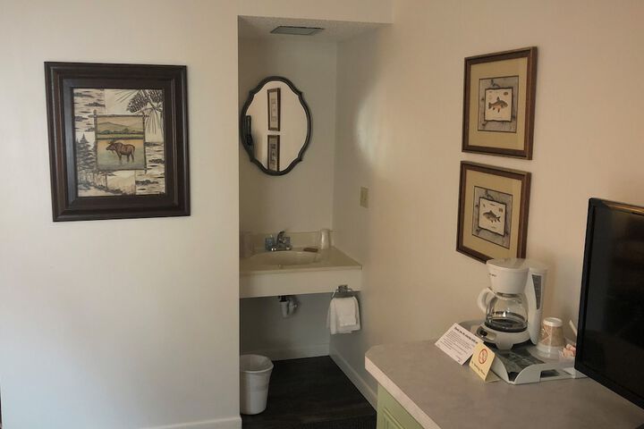 Room 41 of 72