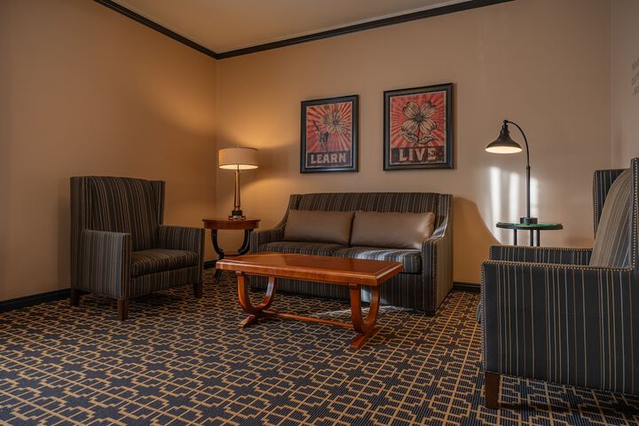 Room 44 of 62