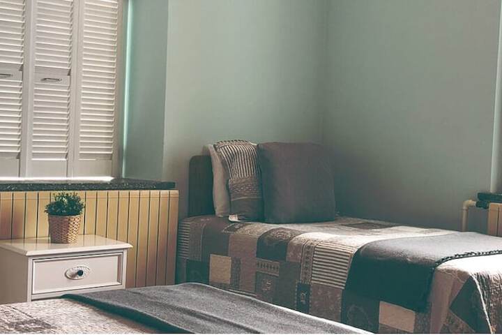 Room 12 of 41
