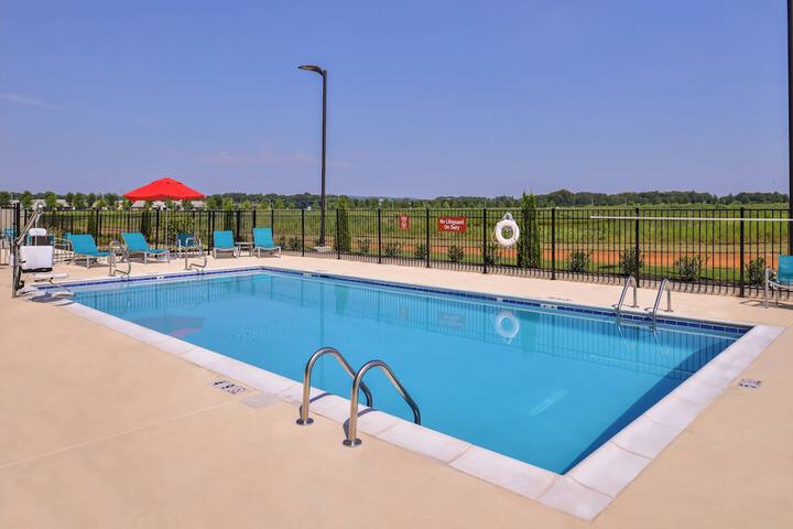 Pool 3 of 33