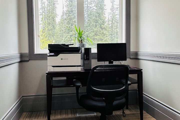 Business Center 44 of 44