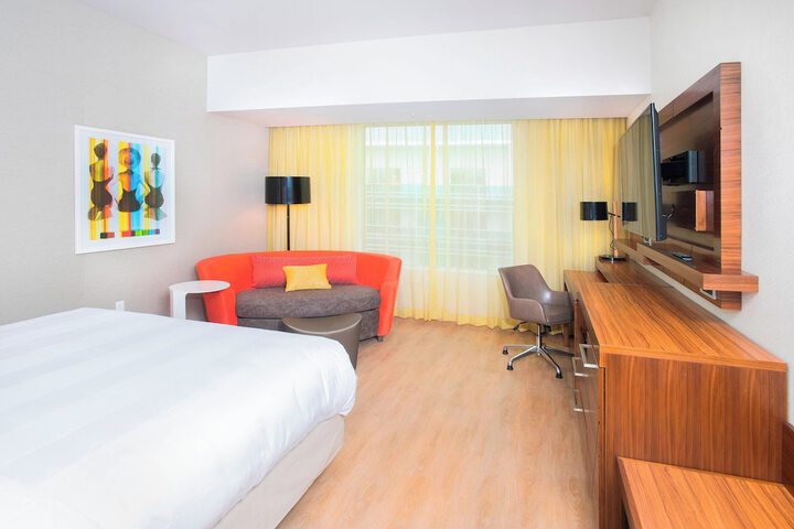 Room 27 of 54