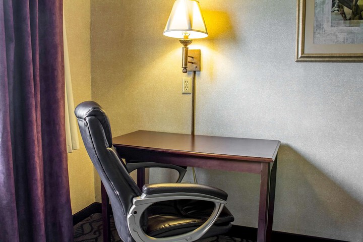 Room 35 of 46