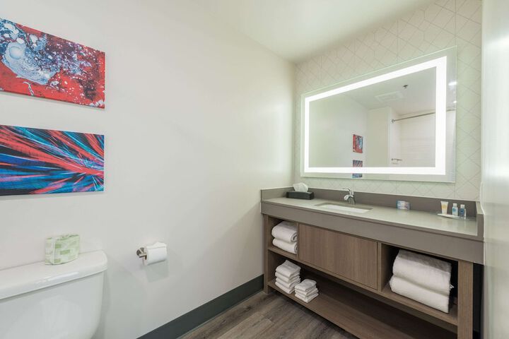 Room 21 of 71