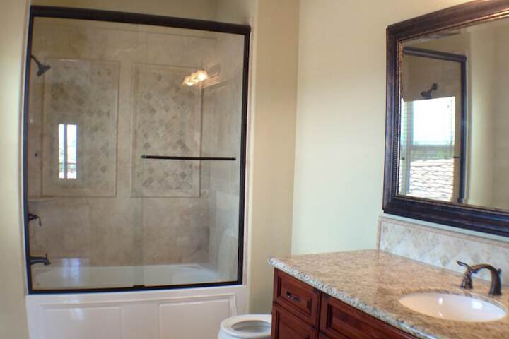 Room 20 of 82