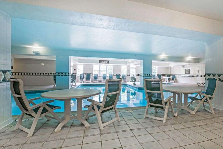 Comfort Inn & Suites Near Burke Mountain