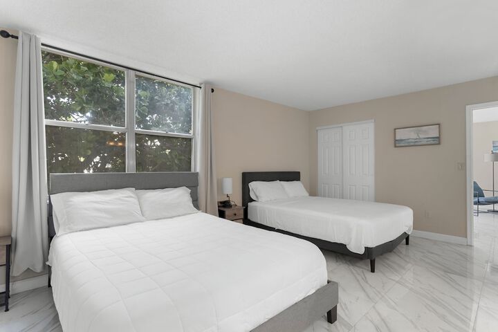 Bay Harbor Sunset Apt 2A