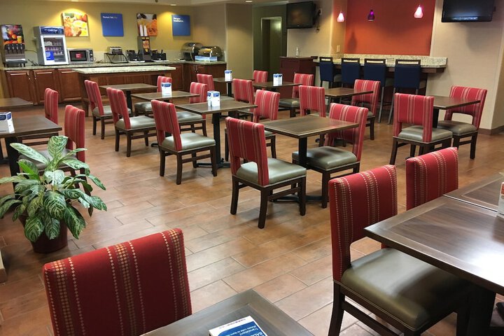 Comfort Inn Fayetteville near Fort Bragg