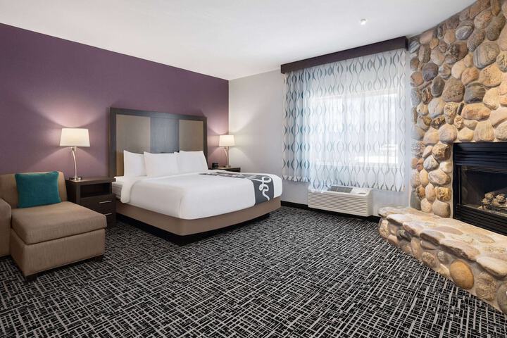 Room 20 of 27