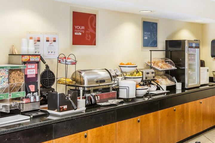 Breakfast/Coffee Service 25 of 26