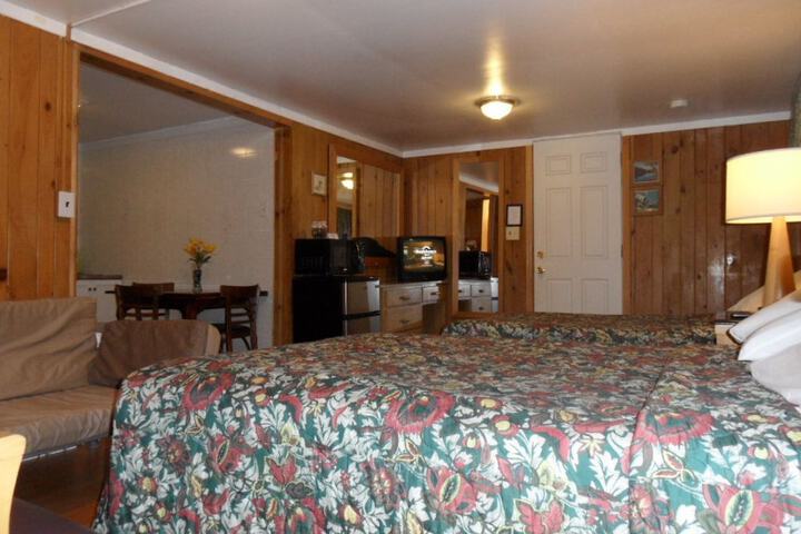 Room 81 of 98