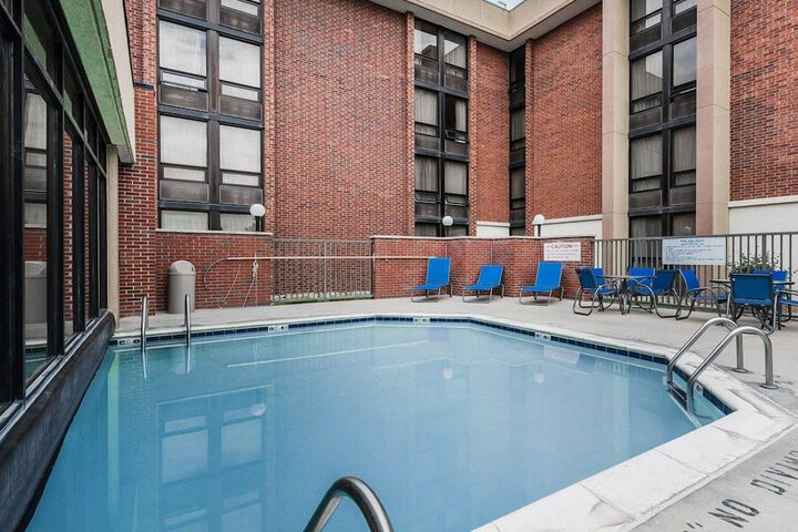 Pool 6 of 34