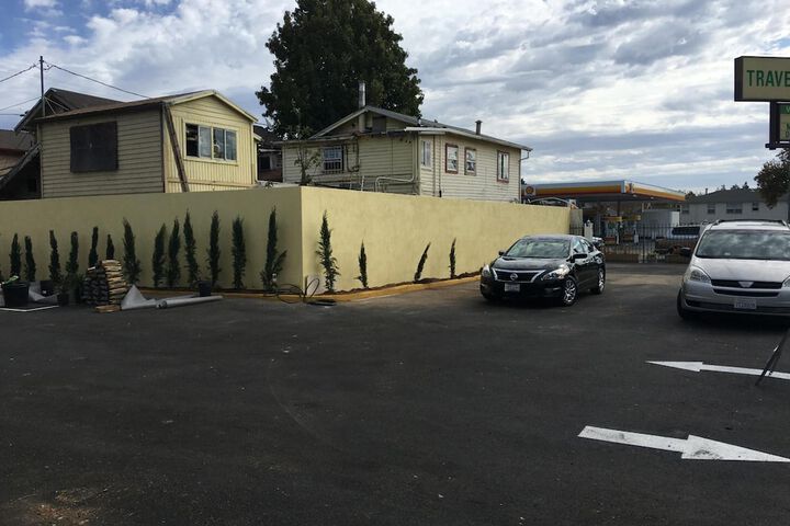 Property Grounds 43 of 43
