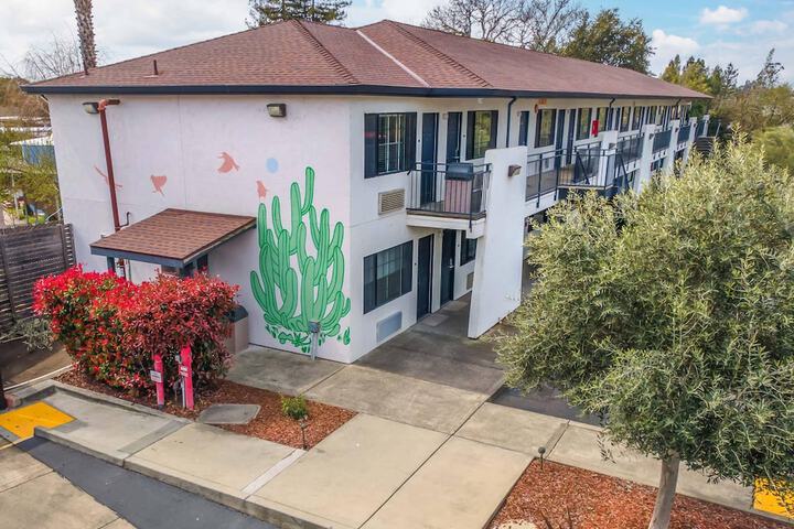 The Sandman Santa Rosa Sonoma an Ascend Collection Hotel