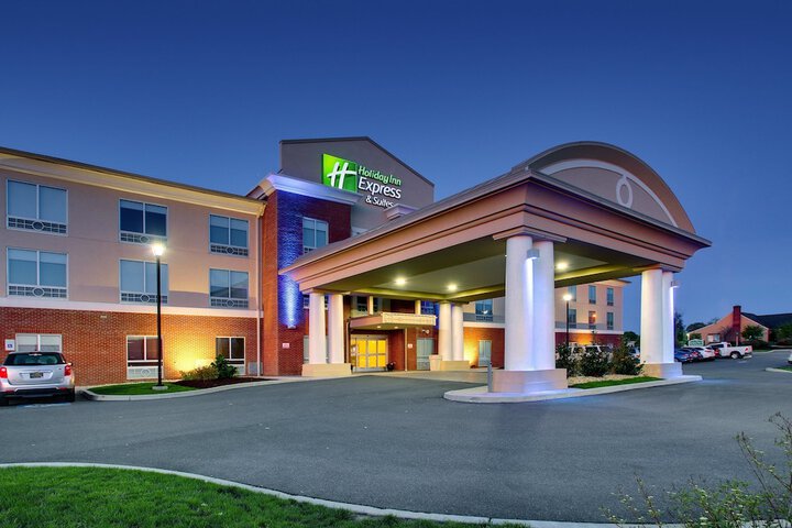 Hotel 5 of 35