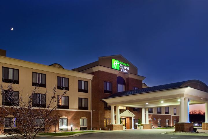 Holiday Inn Express Hotel & Suites Logansport by IHG