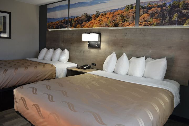 Room 30 of 59