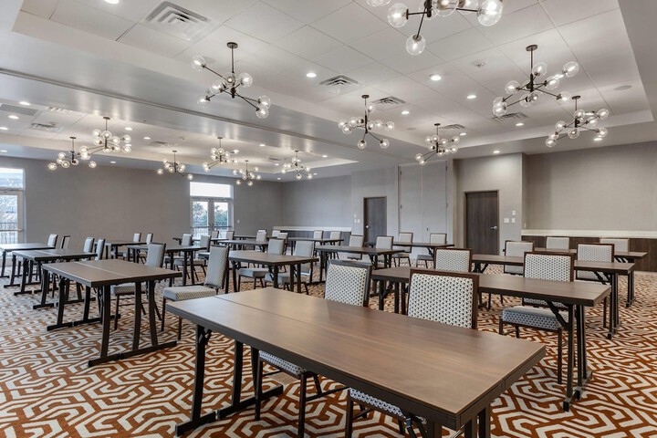 Cambria Hotel Richardson - Dallas