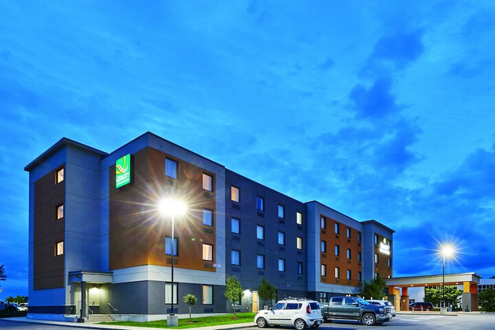 Hotel 3 of 54