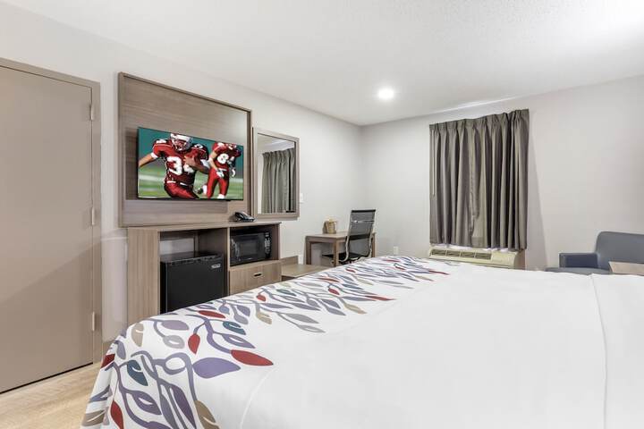Room 17 of 34