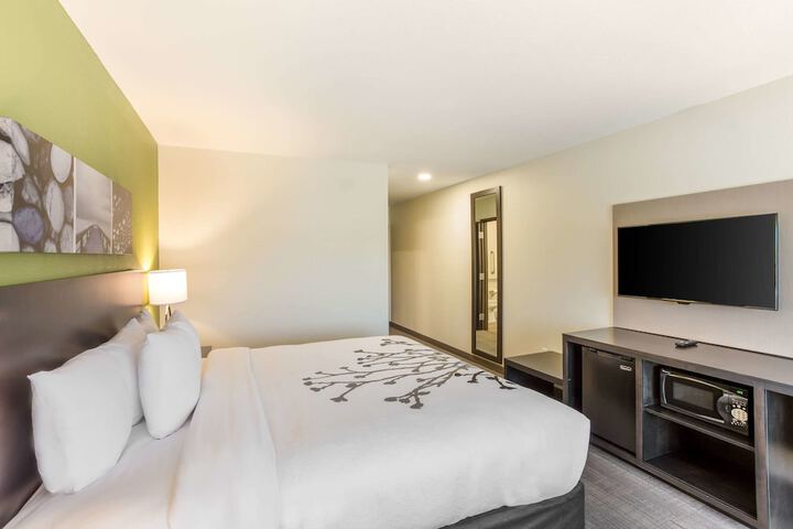 Room 7 of 35