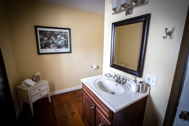 Room 16 of 65