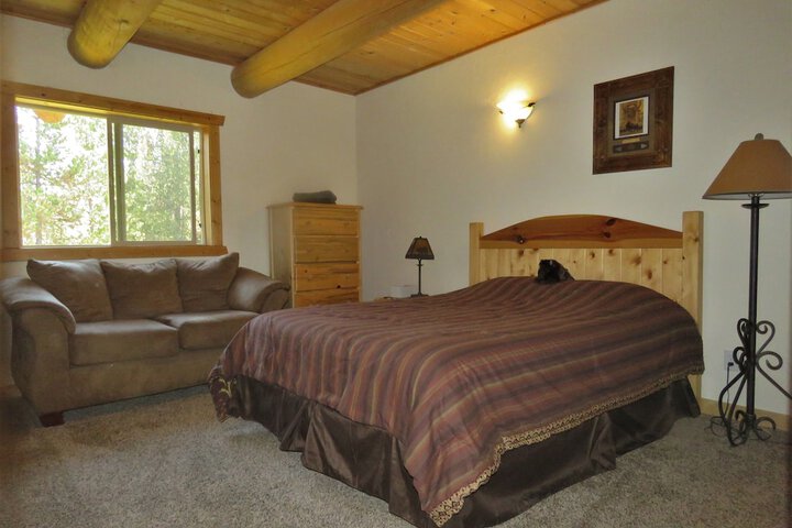 The Hideaway Lodge