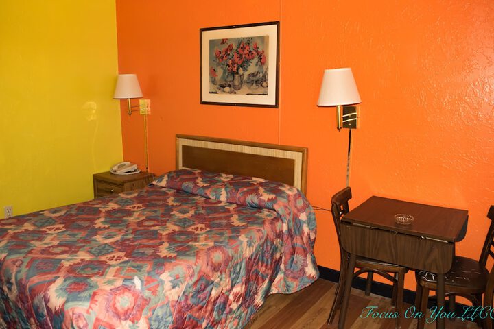 Room 16 of 33