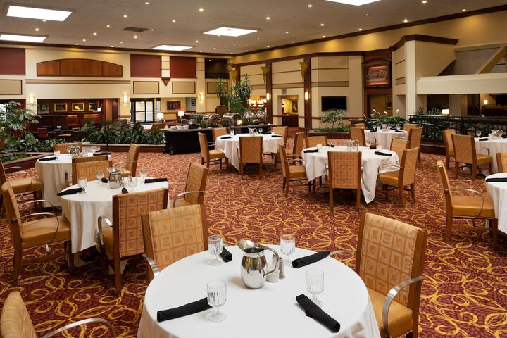 Dining 38 of 59