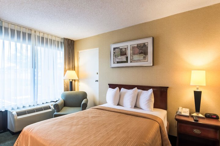 Room 21 of 48