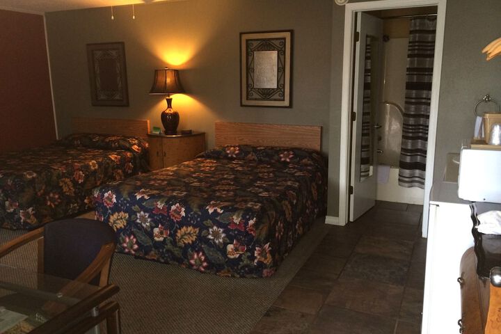 Room 145 of 219