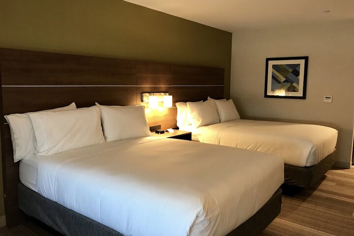 Room 17 of 59