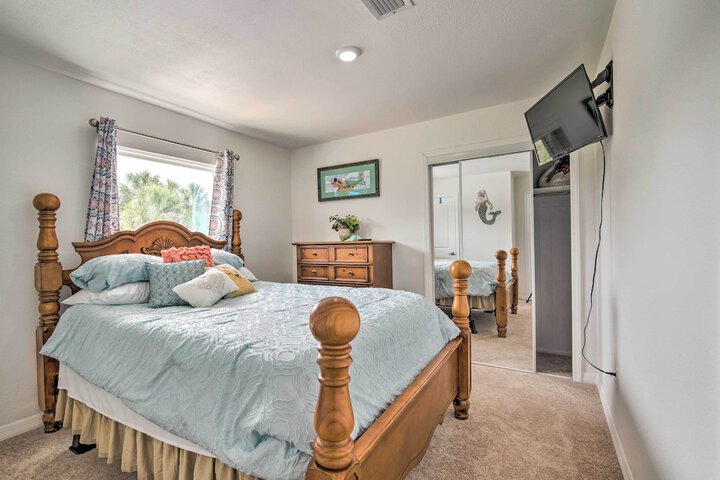 Remodeled Retreat on Homosassa River Canal!