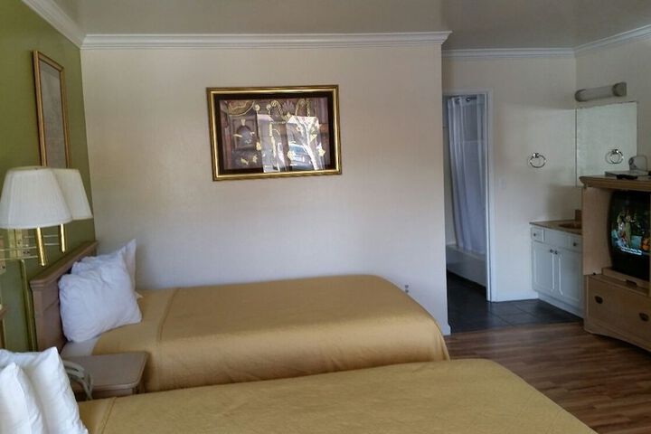 Kelseyville Motel