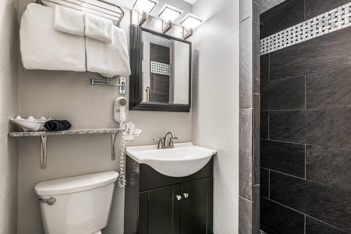Hotel Bothwell Sedalia Central District an Ascend Collection Hotel