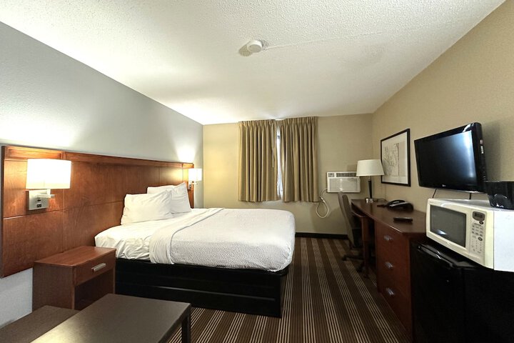 Room 17 of 38