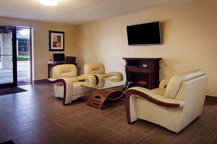 Hotel Interior 14 of 31