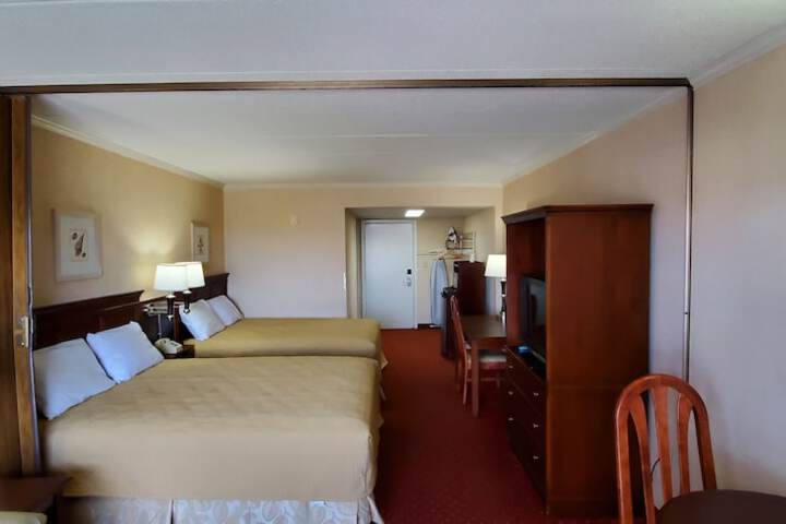 Room 29 of 33