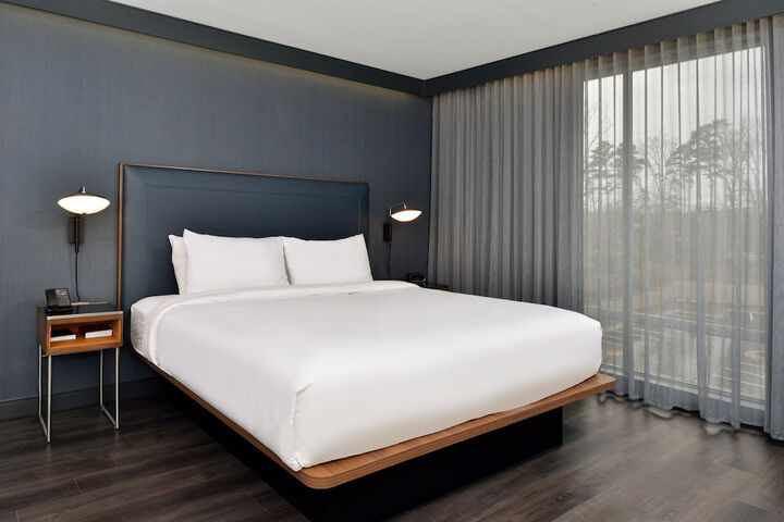 Courtyard by Marriott Raleigh Cary Crossroads
