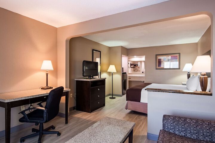 Room 16 of 21