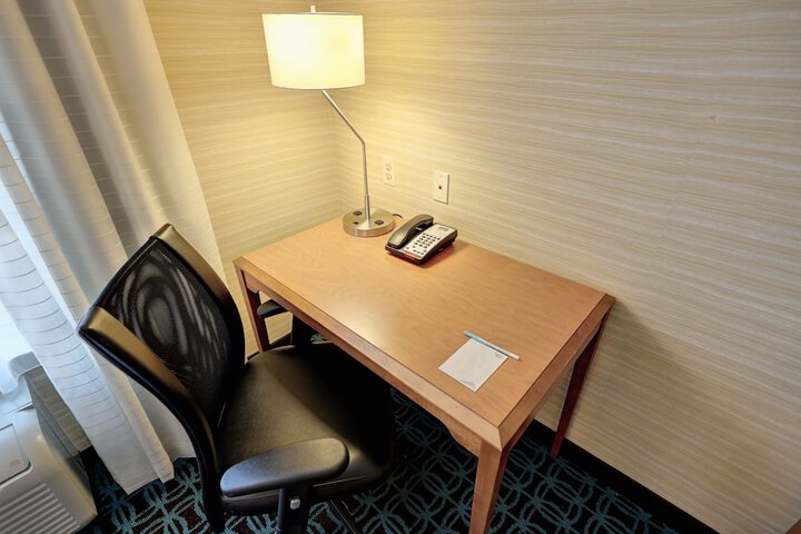 Room 25 of 42