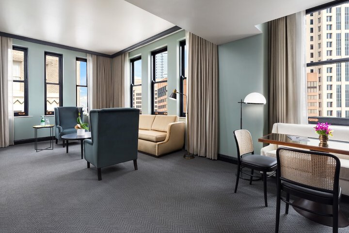 The Candler Hotel Atlanta Curio Collection by Hilton