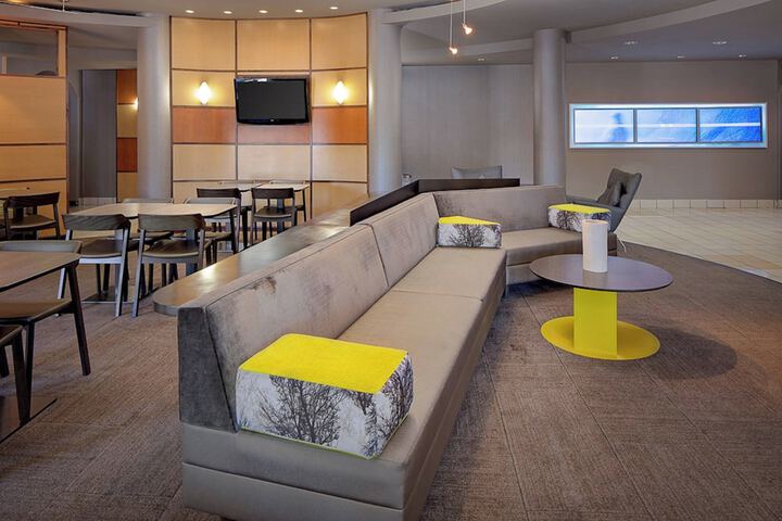 Hotel Interior 10 of 28