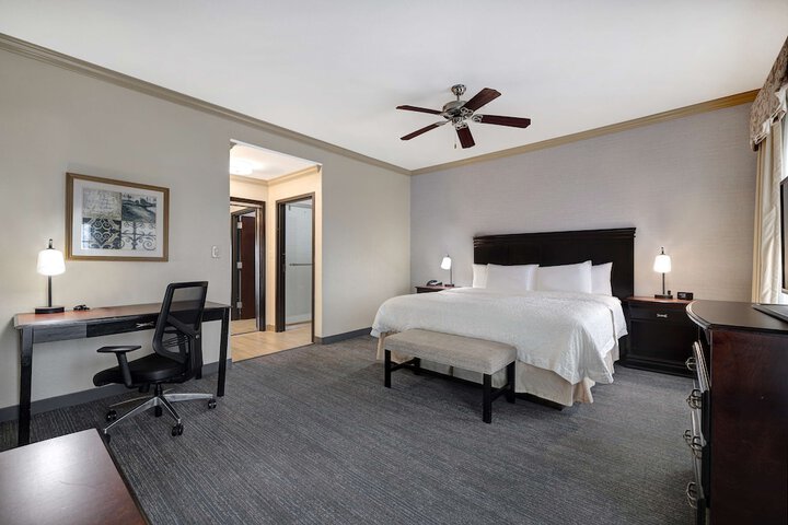 Room 34 of 60
