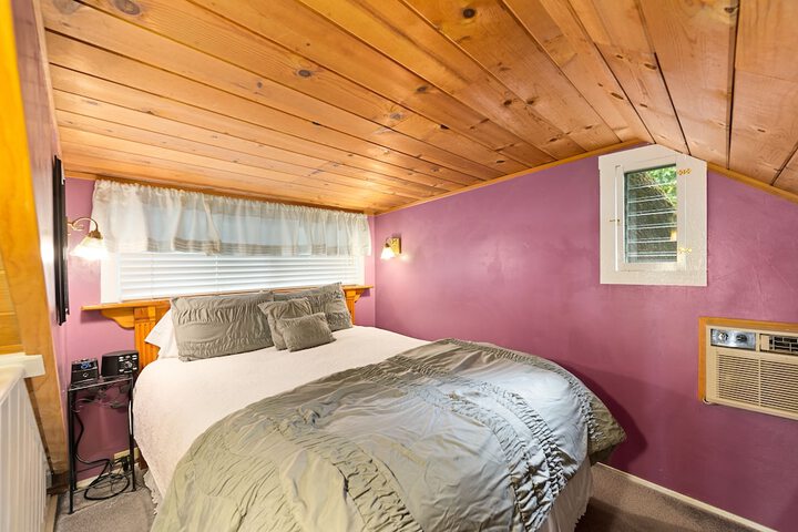 Room 20 of 84