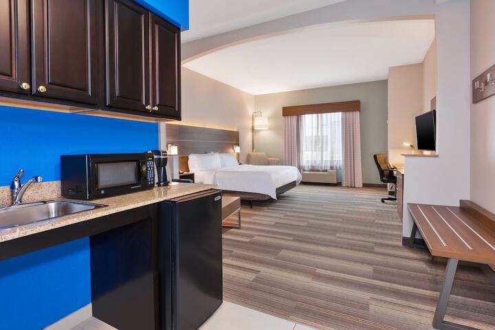 Room 31 of 49