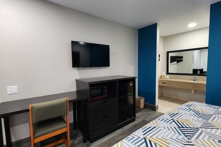 Room 19 of 43
