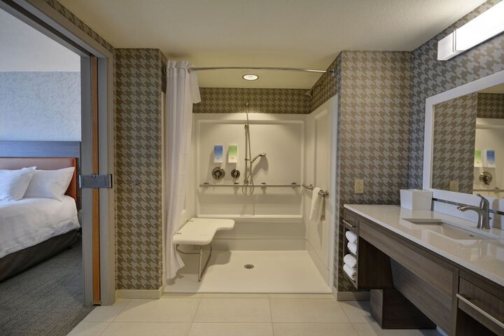 Home2 Suites by Hilton Portland Airport