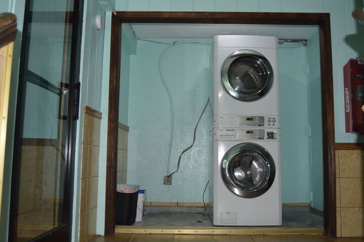 Room 33 of 36