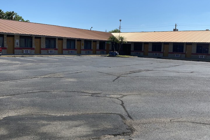 Executive Inn and Suites